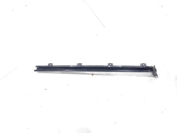Rail porte coulissante droite d'un Ford Transit Custom, Autos : Pièces & Accessoires, Carrosserie & Tôlerie, Ford, Utilisé, 3 mois de garantie