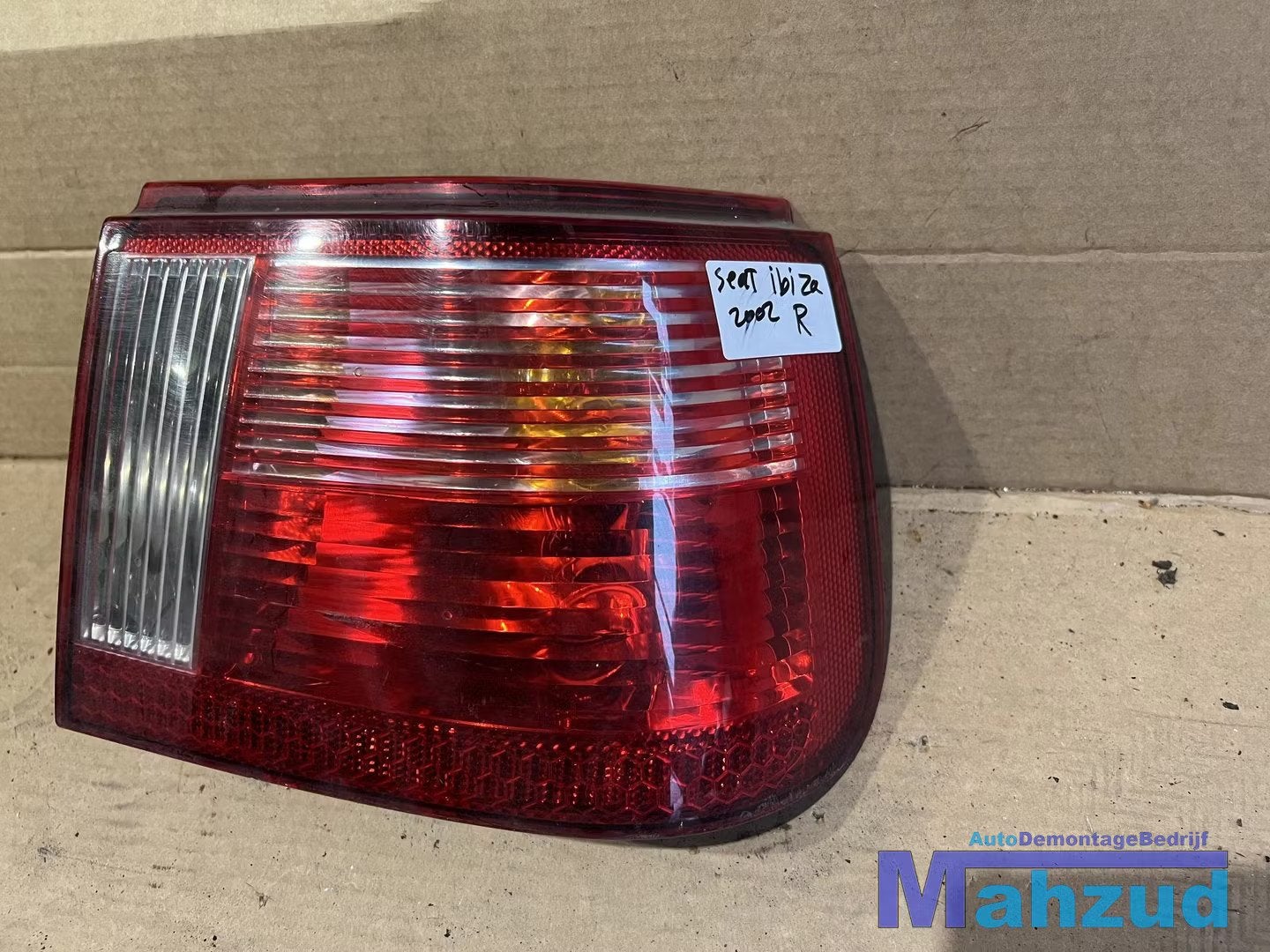 SEAT IBIZA 2 6k1 Rechts achterlicht right backlight, Auto-onderdelen, Gebruikt, Autovia A-2, Km 585 585
08760  Martorell, ES, SEAT S.A.