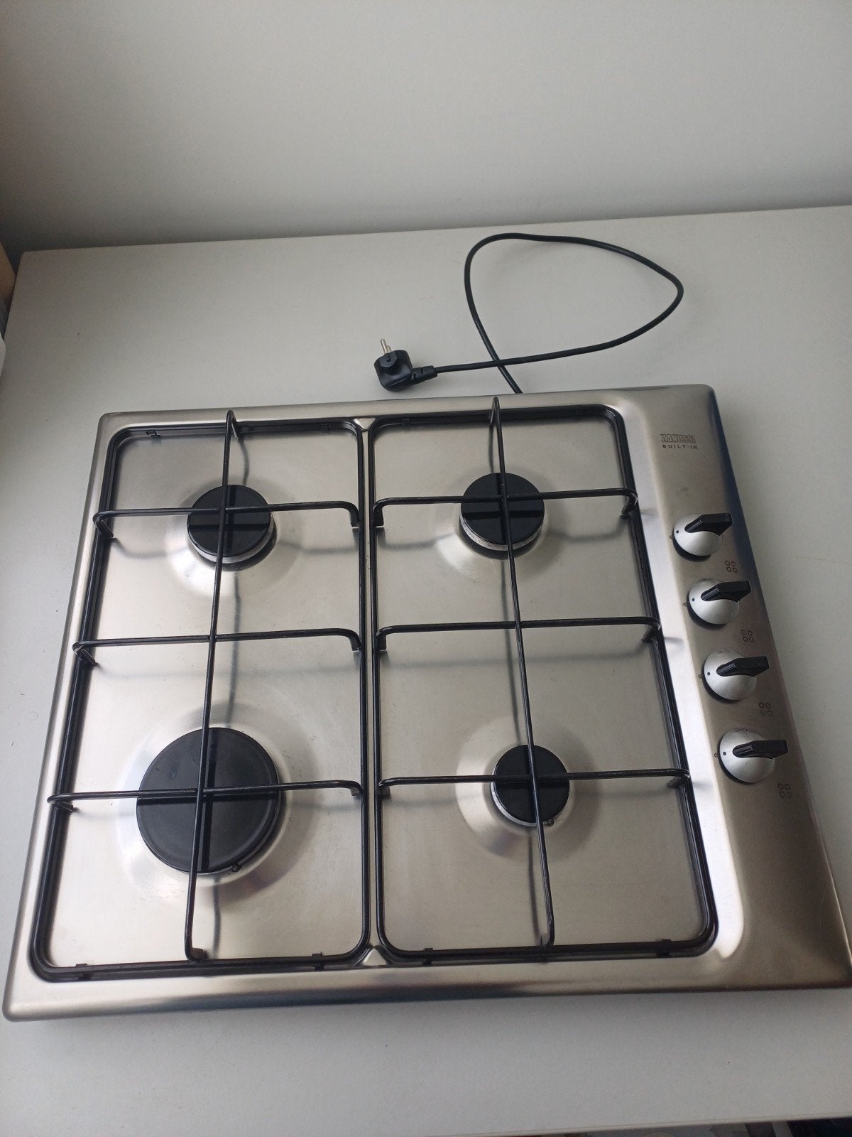 Zanussi gaskookplaat ZGL64ITX, Electroménager, Gaz, Enlèvement ou Envoi, 4 zones de cuisson, Encastré