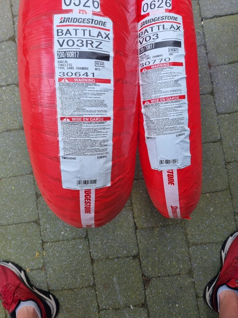 Bridgestone slick v03, Motoren, Ophalen of Verzenden