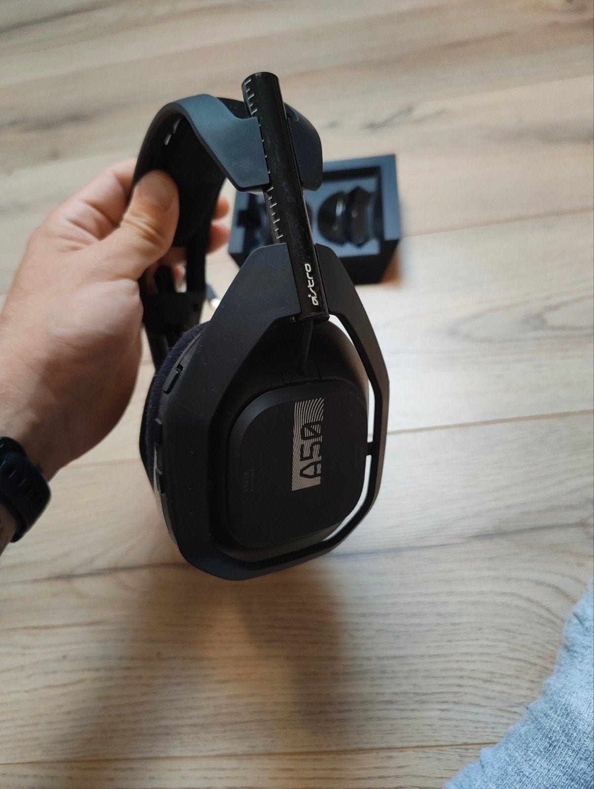 Astro A50, Enlèvement