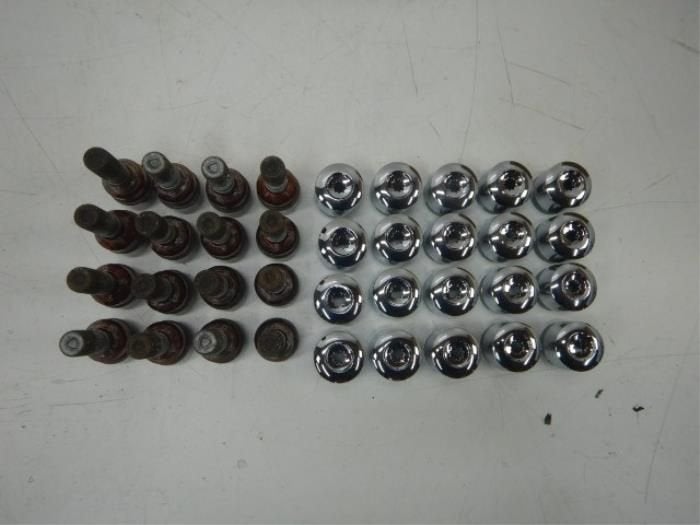 Wielbouten set Volkswagen Touareg (22745417), Auto-onderdelen, Ophalen of Verzenden, Gebruikt