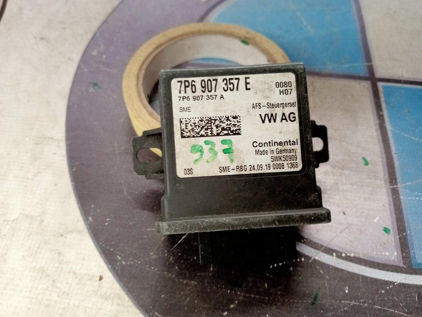 Regelapparaat lichtbundelverstelling VW Touran 5T 7P6907357E, Volkswagen, -, Utilisé, -