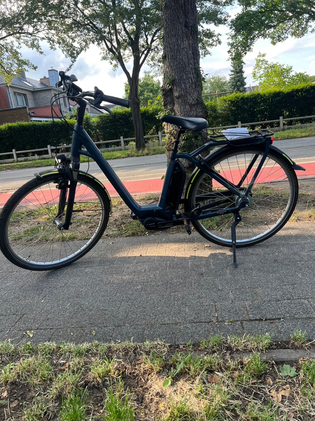 Elektrische fiets cube met bosch middenmotor - 500 wh, Fietsen en Brommers, Elektrische fietsen, Ophalen, Zo goed als nieuw, Cube