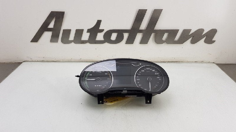 INSTRUMENTS DE BORD Audi A3 Sportback (8VA / 8VF), Utilisé, Audi