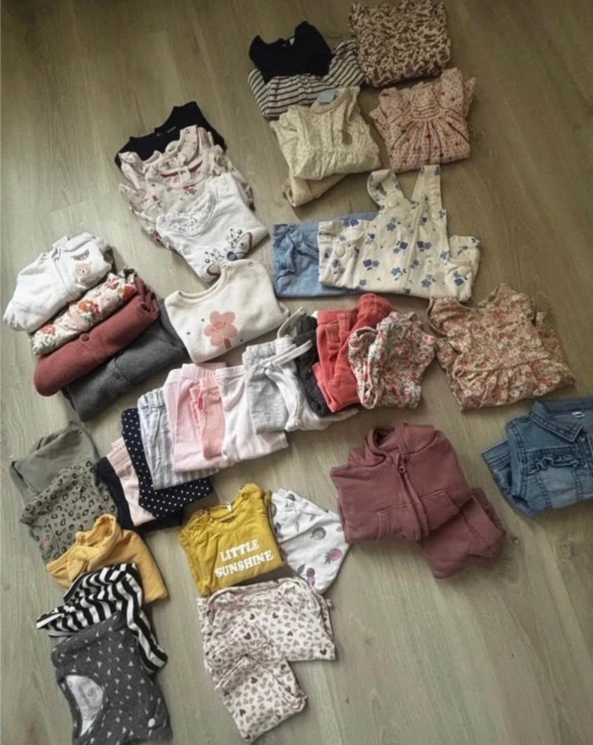 Groot lot babykleren, Kinderen en Baby's, Babykleding | Baby-kledingpakketten, Zo goed als nieuw, Overige maten, Ophalen