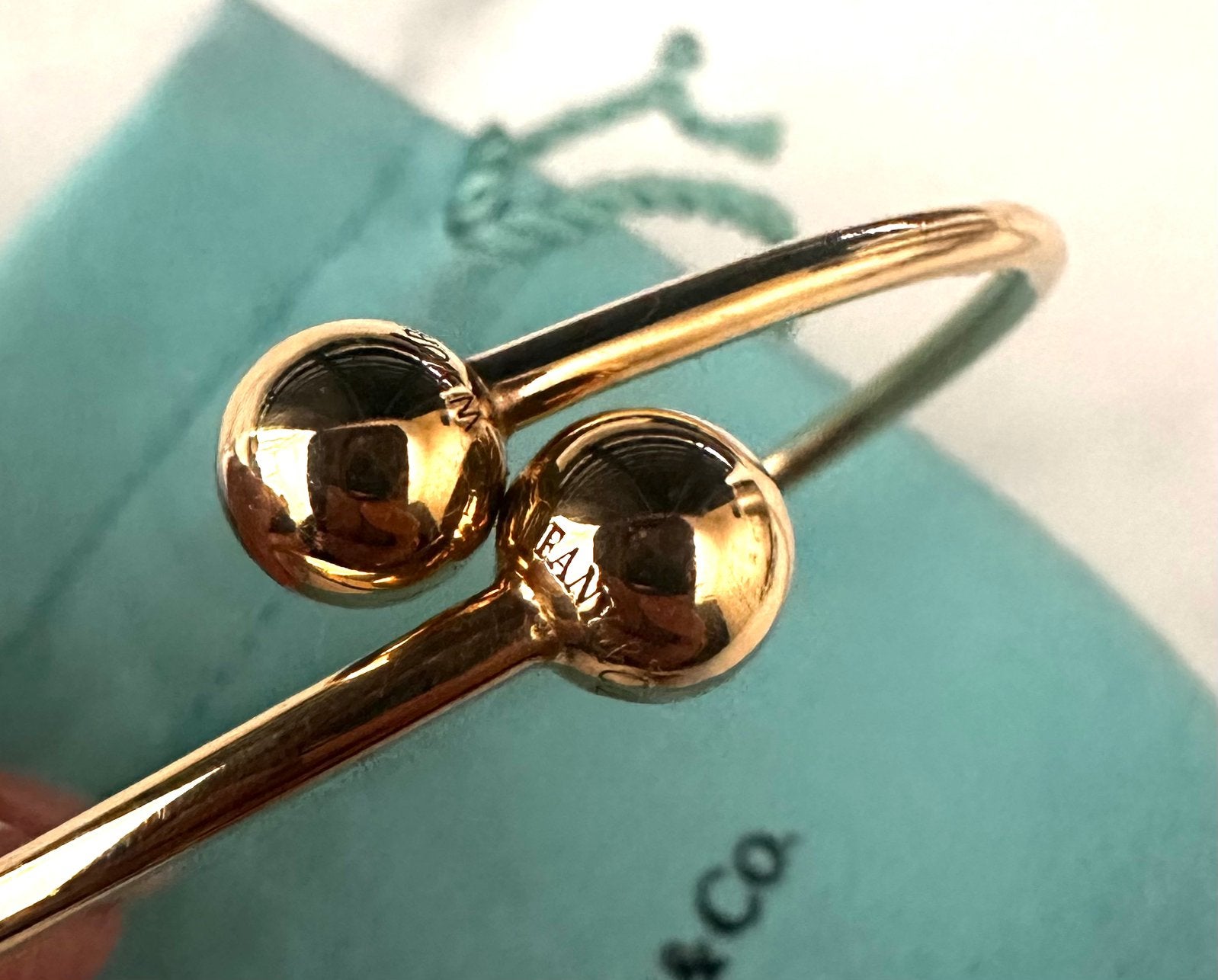 Bracelet Tiffany &Co City Hardwear or 18cr taille moyenne, Enlèvement, Comme neuf