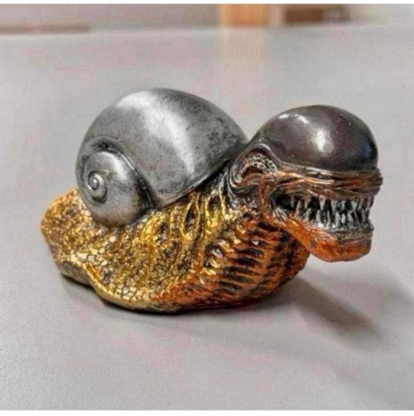 Statue d'escargot extraterrestre, monstre, d'escargot, 16 cm, Collections, Enlèvement ou Envoi, Neuf, Fantasy