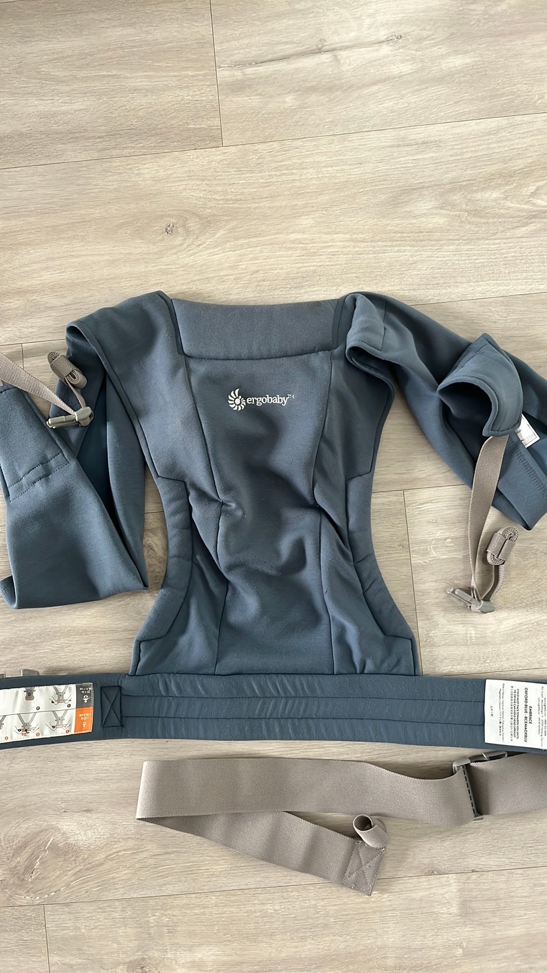 Ergobaby embrace oxford blue, Kinderen en Baby's, Babydragers en Draagdoeken, Ophalen, Zo goed als nieuw