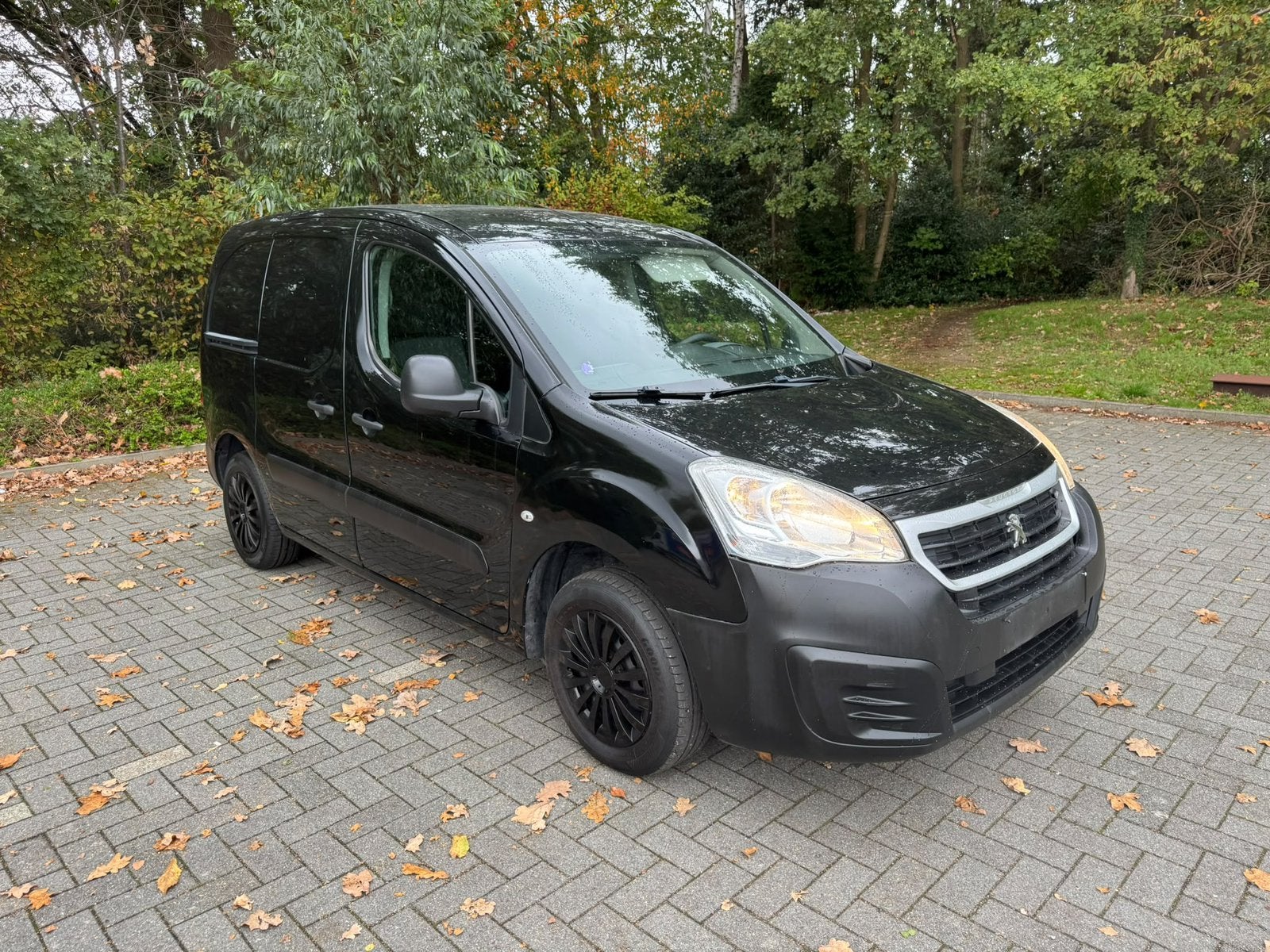 Peugeot partner lichte vracht, Auto's, Stof, Elektrische ramen, 4 cilinders, Zwart