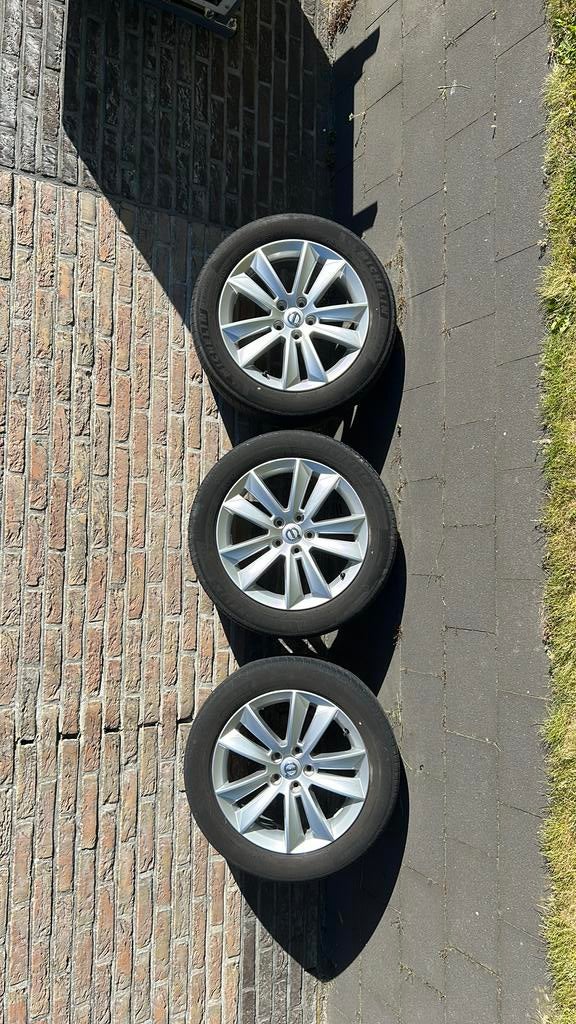3 zomerbanden op alu velg Volvo 225/50R17, Auto-onderdelen, Ophalen, Banden en Velgen, 17 inch, Zomerbanden