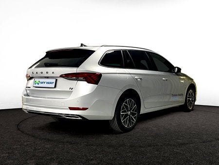 Skoda Octavia Combi 1.4 TSI PHEV Sportlne DSG, Autos, Skoda, Argent ou Gris, Achat, Break, Automatique