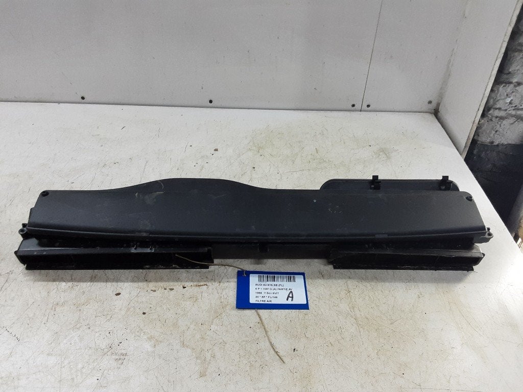 LUCHTFILTER Audi A3 Sportback (8YA) (01-2019/-) (5Q0129217A), Info@audi.de, Audi, Audi AG, Gebruikt