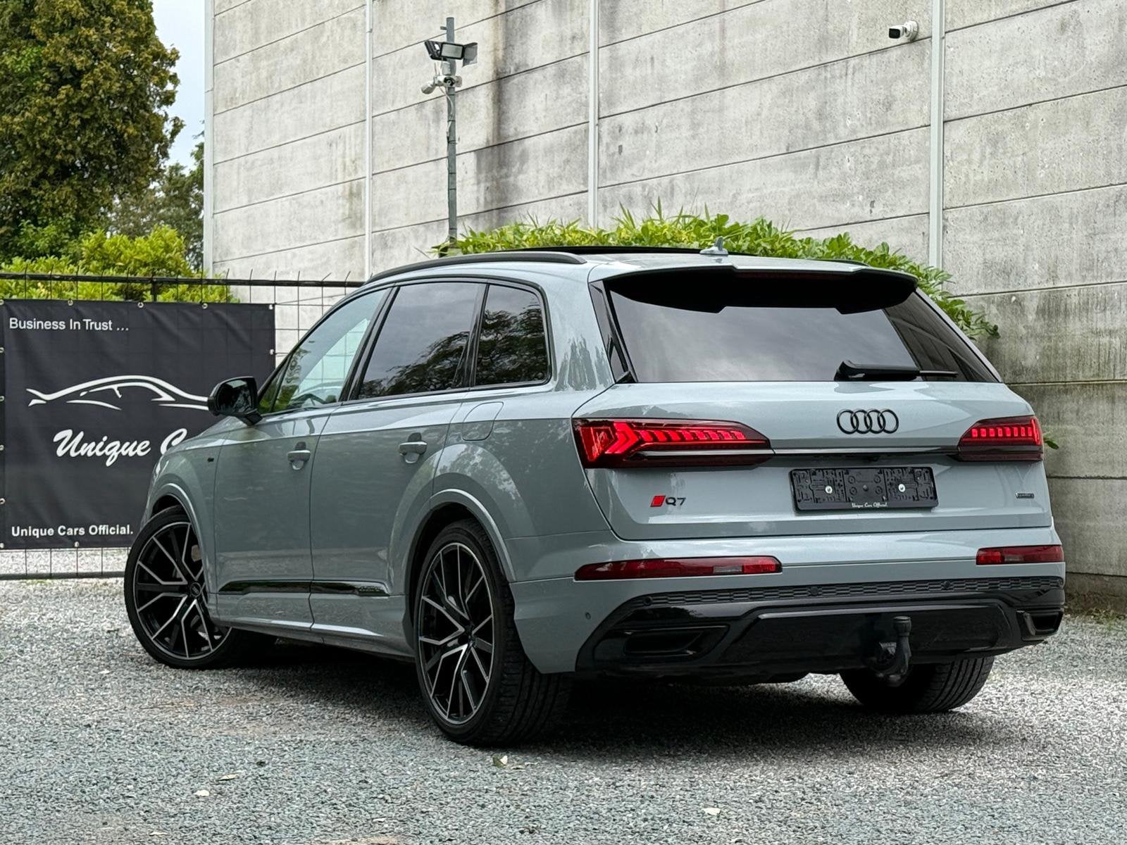 Audi Q7 3.0 PHEV 60 TFSI e Competition Exclusive Color 462PK, Auto's, Automaat, Euro 6, Bedrijf, Lichtsensor