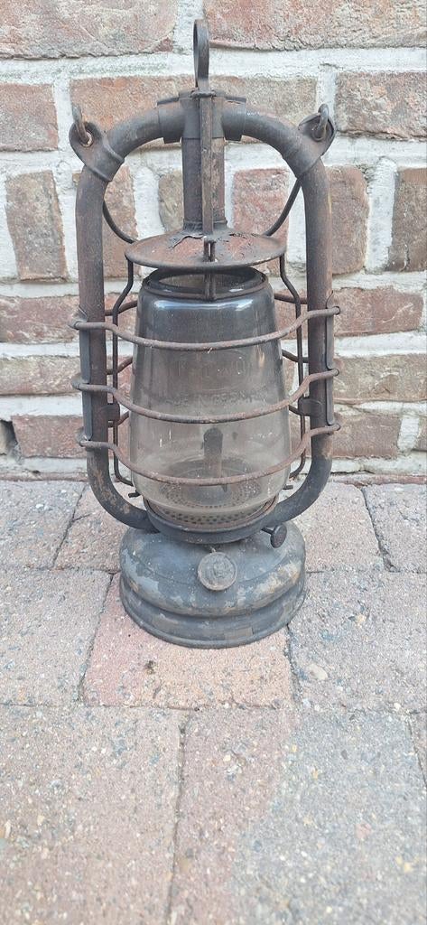 WH stormlamp, Ophalen