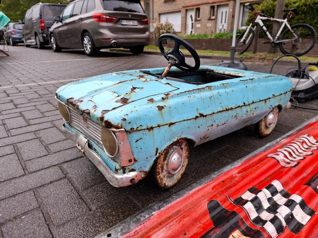 Trapauto - Pedaalauto Moskvitsj - jaren 70, Ophalen