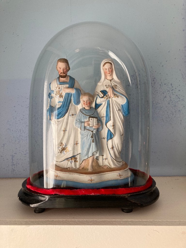 Beeldengroep: Maria, Jozef en Jezus, Enlèvement