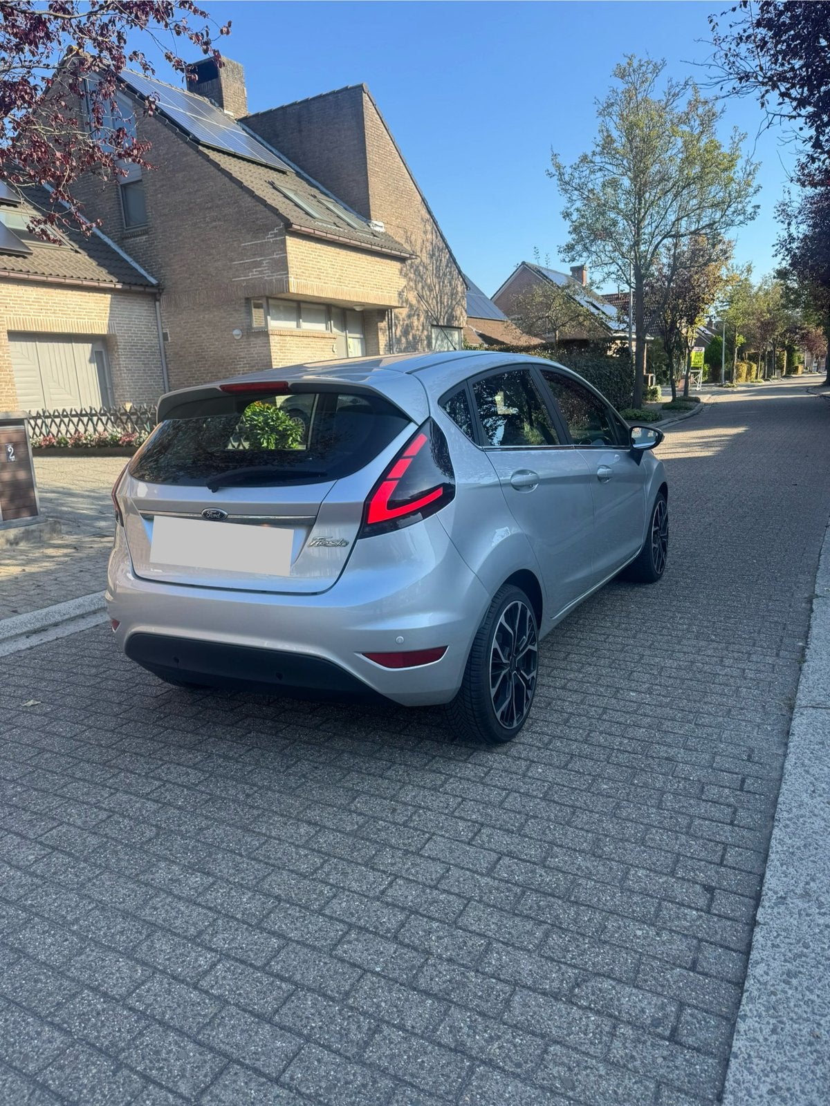 Ford Fiesta/ benzine 6b/ airco/ carplay, Auto's, Dealer onderhouden, Stof, Verwarmde buitenspiegels, Bedrijf