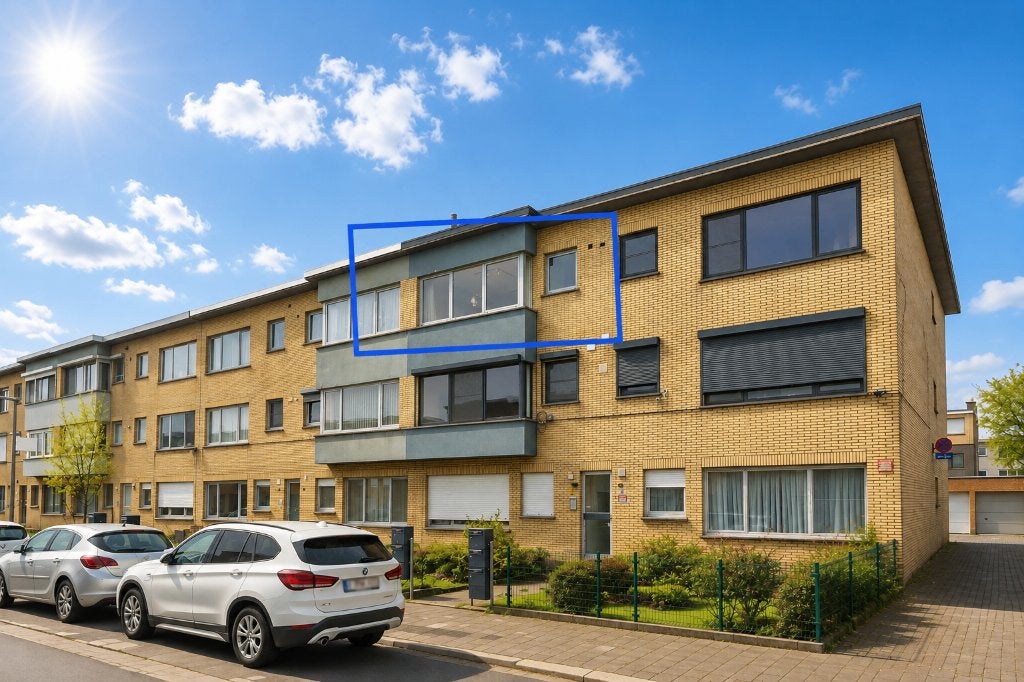 Lichtrijke appartement met terras en garagebox in Hoevenen, Stabroek, Province d'Anvers, 200 à 500 m², 179 kWh/m²/an