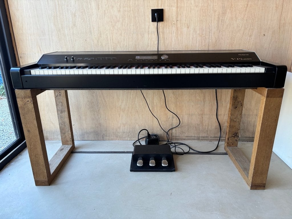 Roland V-Piano – Piano numérique d'exception, Enlèvement ou Envoi, Utilisé, Noir, Piano