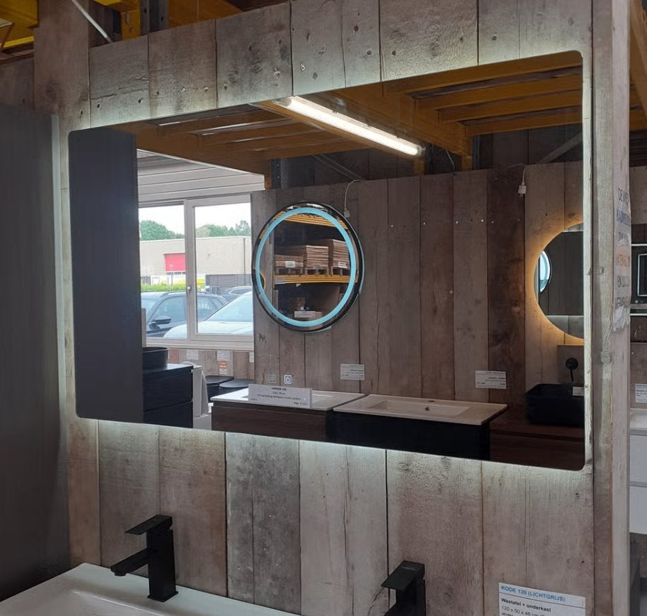 OP=OP! Spiegel, condensvrij, LED 3 kleuren, Varden 120 x 70, Huis en Inrichting, Ophalen of Verzenden, Nieuw