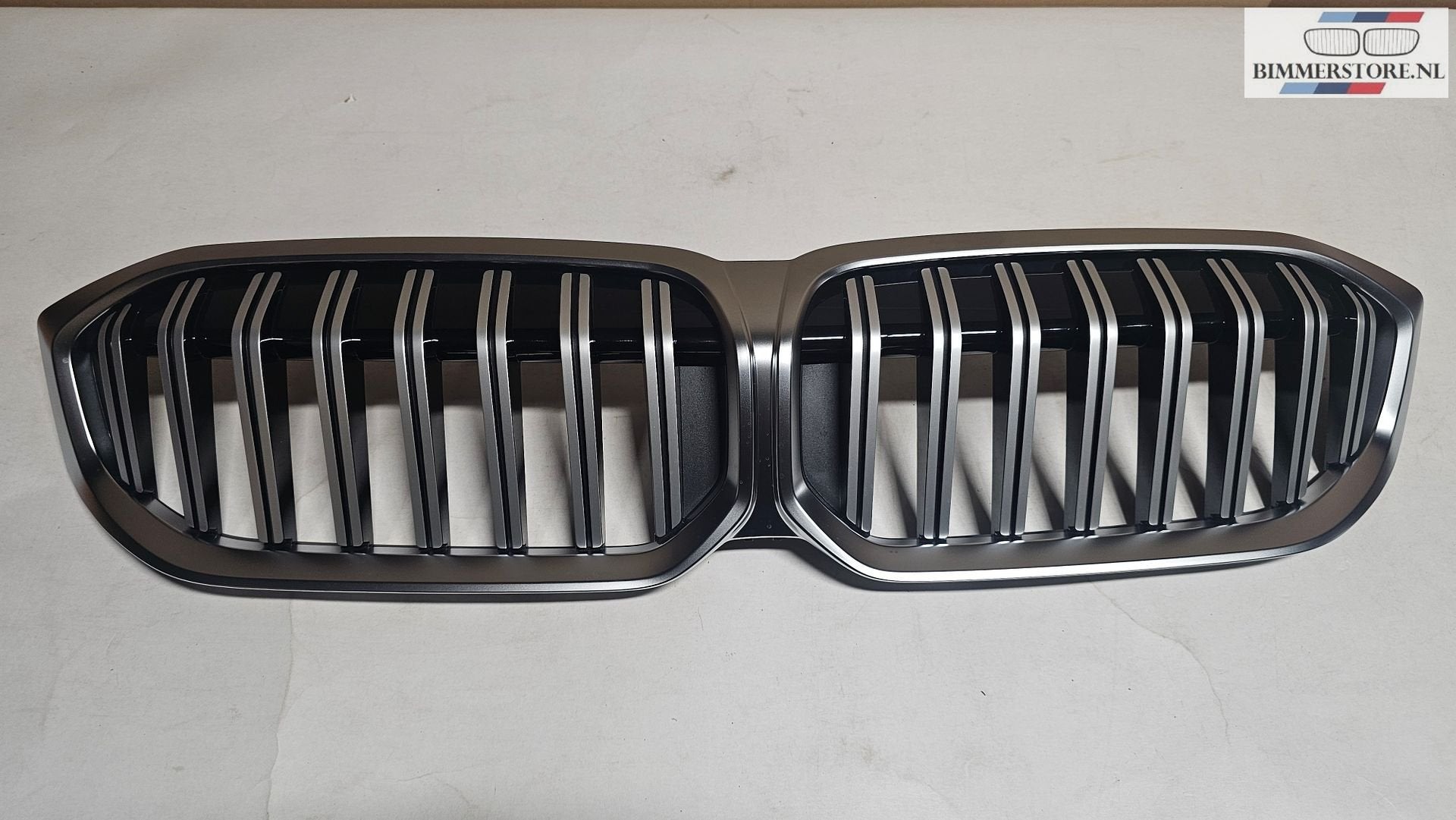 Grille grijs zwart BMW  2 serie G20 G21 + LCi 51115A1BFA5, Autos : Pièces & Accessoires, -, Origine de la pièce connue, Utilisé