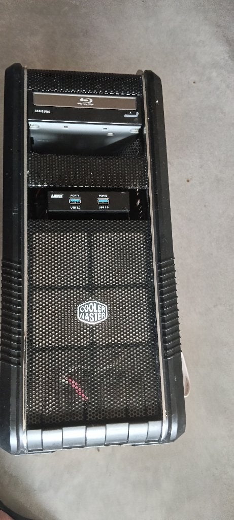 Lecteur Blu-ray PC P67A-GD65 radeon HD 6950 16 Go 4 To, Comme neuf, Avec carte vidéo, 16 GB, Enlèvement