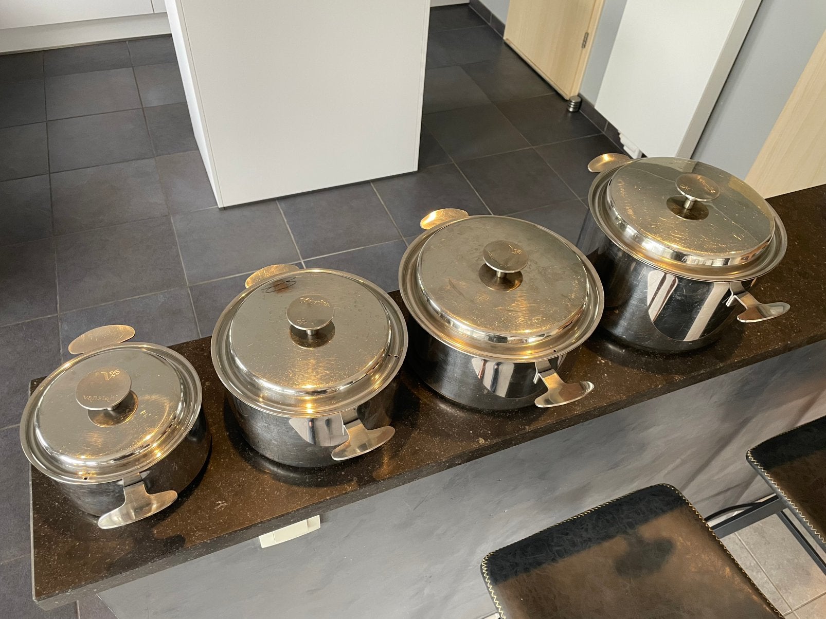 Lot de 4 casseroles Vanstahl avec couvercles – Super qualité, Inox, Enlèvement, Utilisé, Autres marques