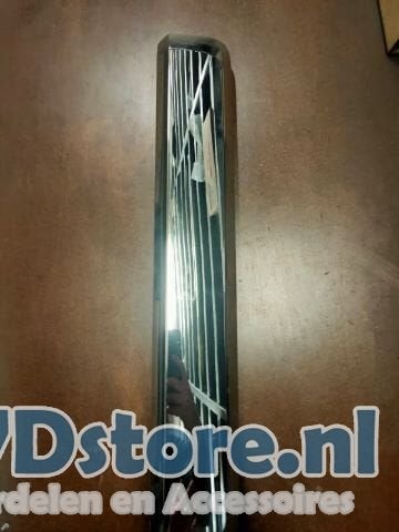 Nissan Pathfinder R51 Kofferklep handgreep sierlijst 908104X, Autos : Pièces & Accessoires, Neuf, -, -, Nissan