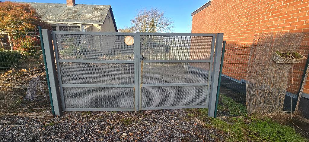 Robuuste Dubbele Metalen Inrijpoort – Antraciet/Grijs, Tuin en Terras, Tuinpoorten, Ophalen, Gebruikt, 150 tot 200 cm, IJzer