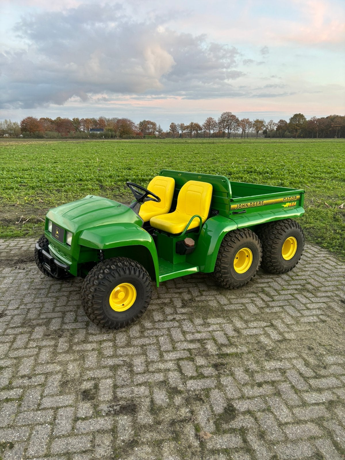 Gezocht: John deere gator 6 wielen of 4 wielen, Enlèvement