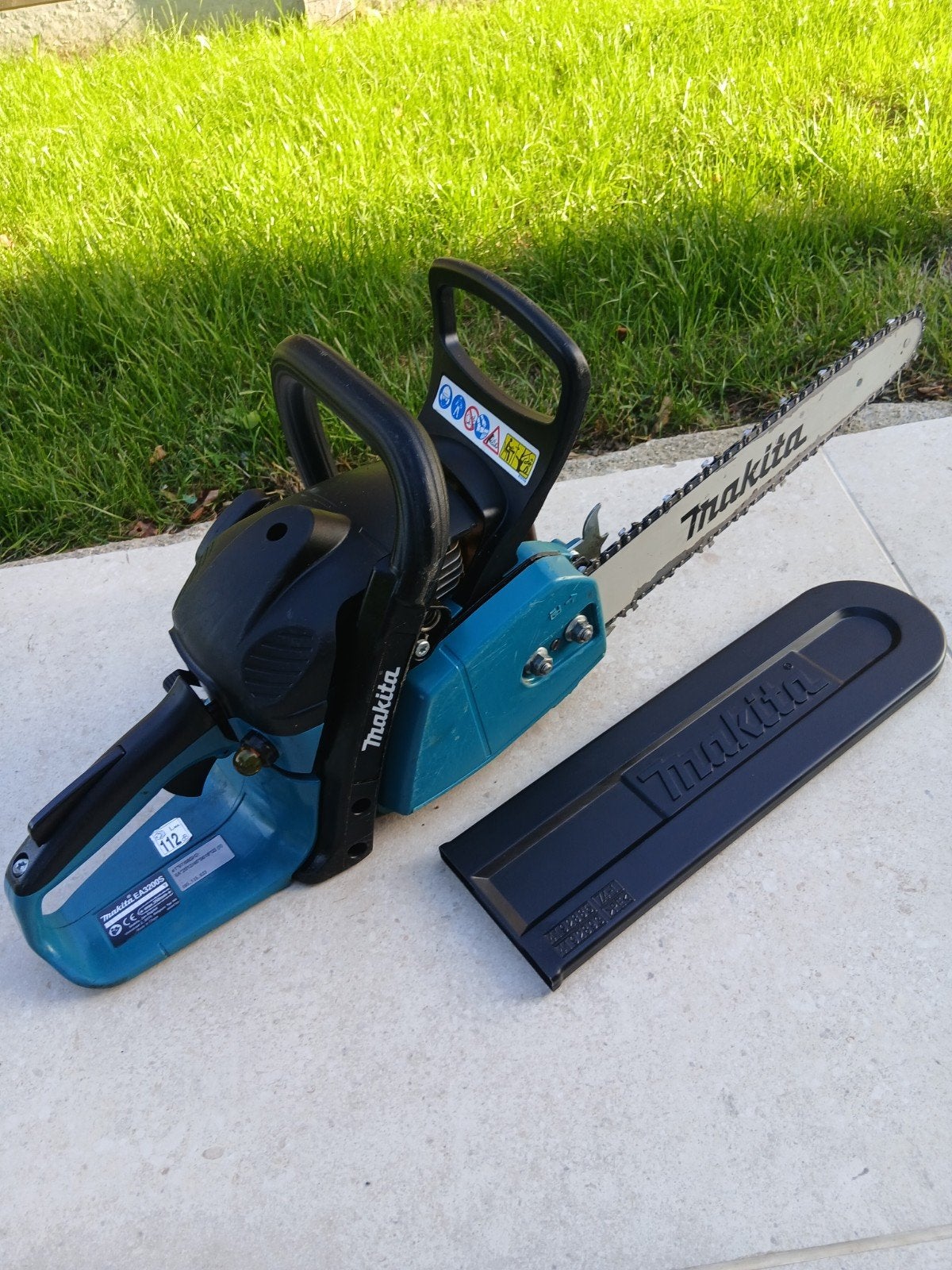 Makita EA3200S benzine kettingzaag in prima staat, Ophalen of Verzenden, Zo goed als nieuw, Boomzaag, Makita