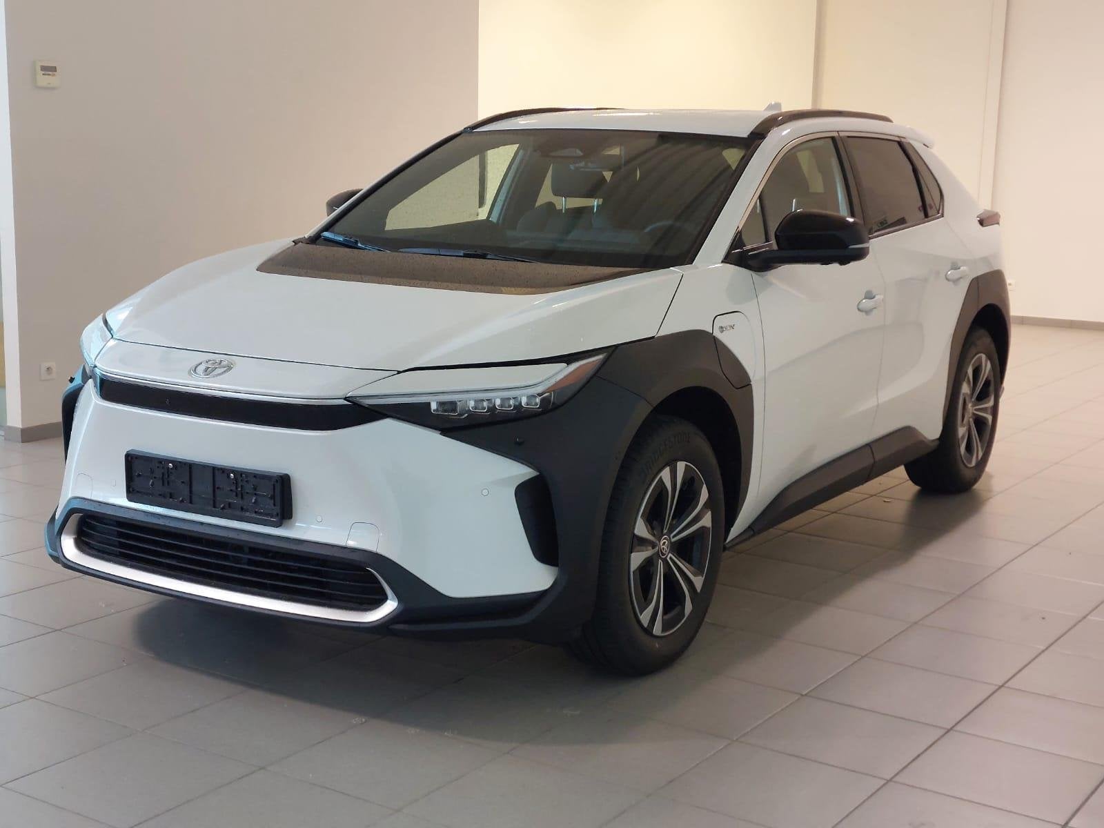 Toyota bZ4X 71.4 kWh 2WD Executive, Auto's, Stof, 750 kg, 71 kWh, Wit
