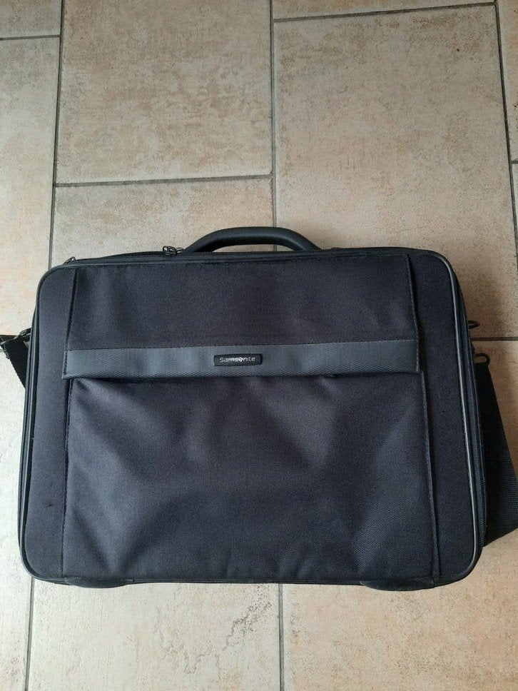 Samsonite laptop tas zwart, Computers en Software, Laptoptassen, Gebruikt, Ophalen of Verzenden, Zwart, Schoudertas