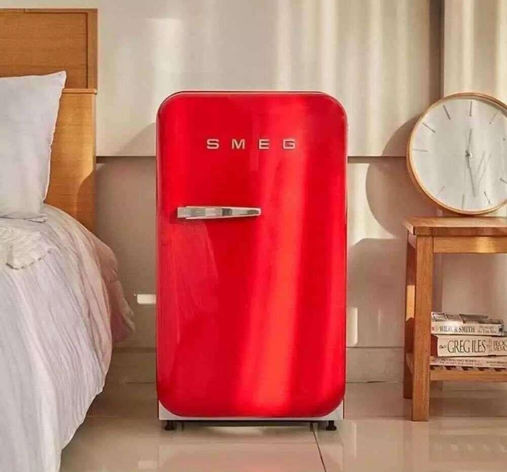 SMEG fab5 rode mini koelkast, Elektronische apparatuur, Ophalen of Verzenden, Minder dan 75 liter, Zonder vriesvak, Gebruikt