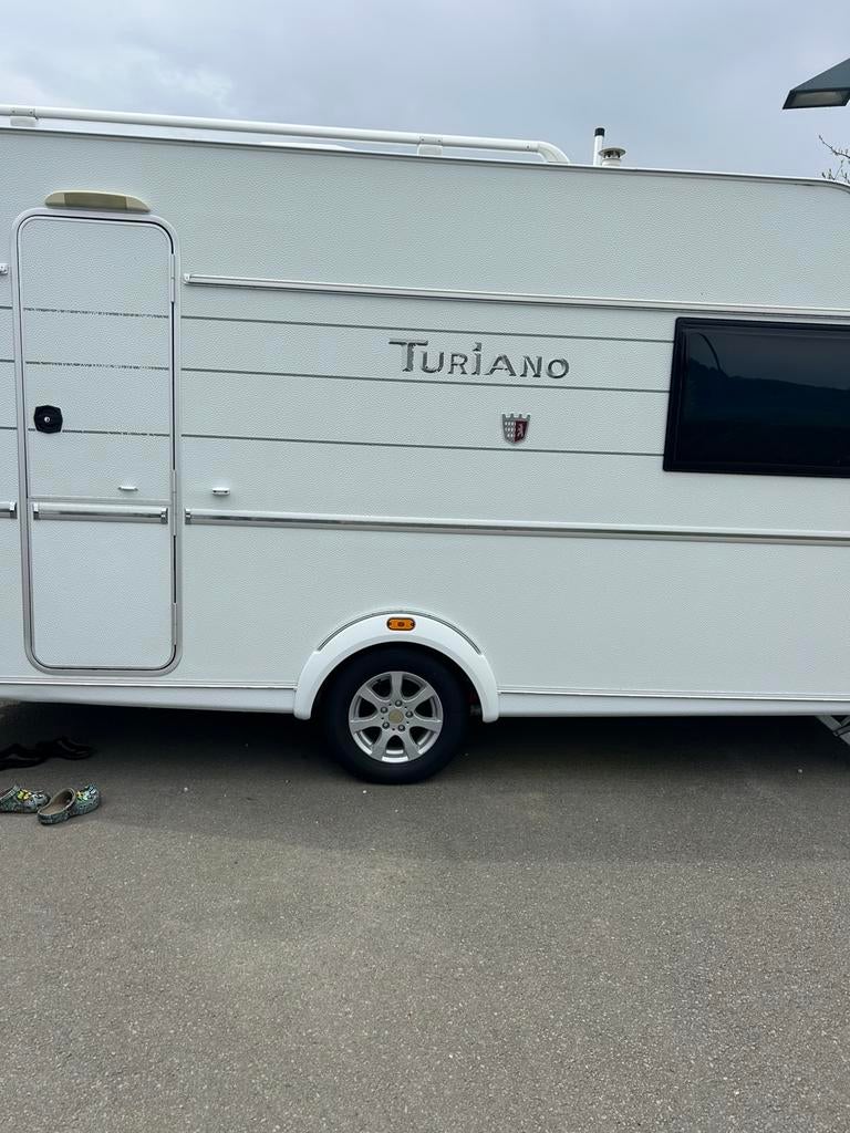Caravane Tabert turiano, Caravanes & Camping, Caravanes, Particulier, jusqu'à 2, 1500 - 2000 kg, Siège standard, Grand lit, 4 à 5 mètres