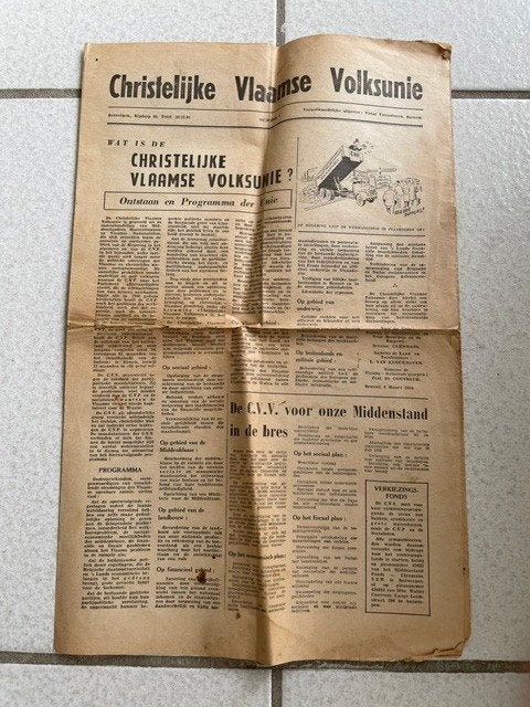Gazet Volksunie, Verzenden, Gelezen, Politiek en Staatkunde