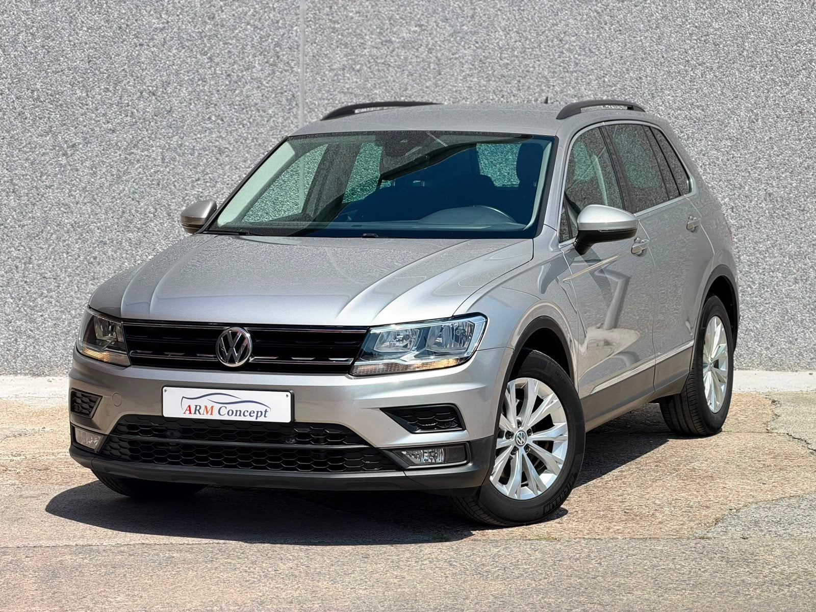 Volkswagen Tiguan 2.0 TDI diesel 2017 DSG/Garantie 12 Mois, Auto's, Automaat, Euro 6, Alcantara, Bedrijf