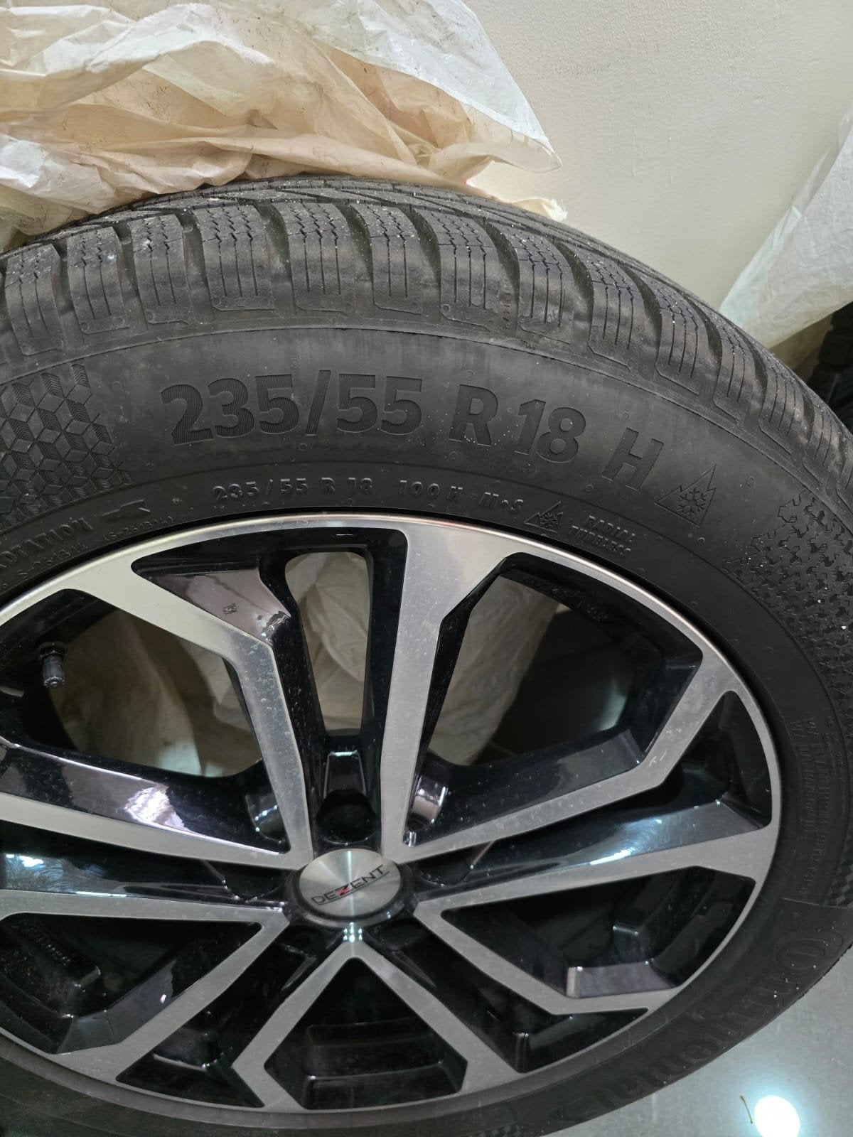 Winterbanden (perfecte staat), Auto-onderdelen, Banden en Velgen, Ophalen, Winterbanden, 235 mm, Band(en)
