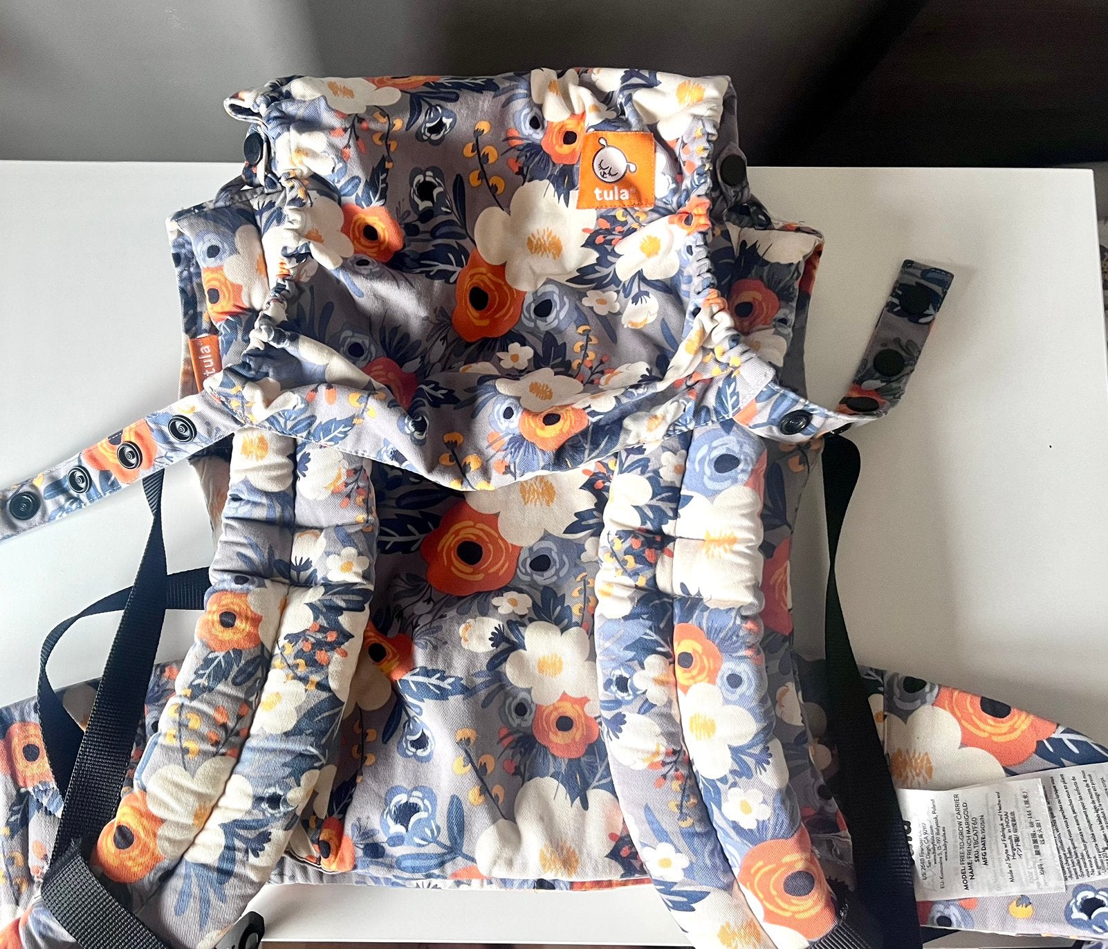 Tula Draagzak - Bloemenpatroon - In Zeer Goede Staat, Kinderen en Baby's, Ophalen, Zo goed als nieuw, Buik of Rug, Draagzak