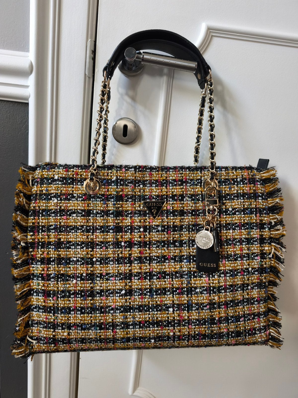 Sac à main GUESS tweed multicolore – chaînes dorées, Bijoux, Sacs & Beauté, Enlèvement, Autres couleurs, Sac à main