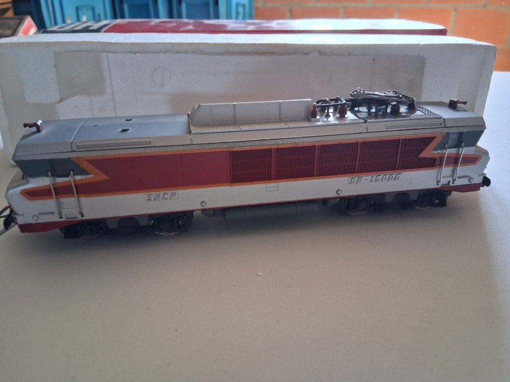Locomotive SNCF BB 15006 93 Jouef 8345M, Analogique, Jouef, Comme neuf, Courant continu