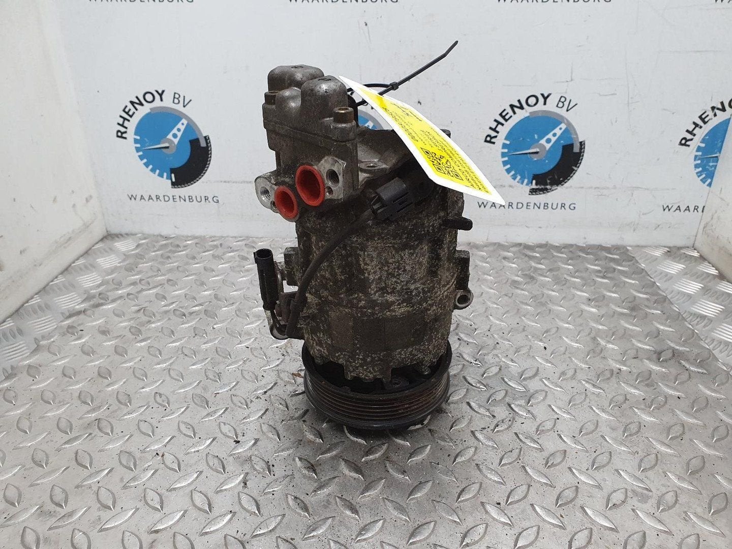 BMW 3 SERIES 320i Dynamic Exec.  AIRCO COMPRESSOR / AIRCOPOM, Enlèvement ou Envoi, Utilisé, ARN reconnu