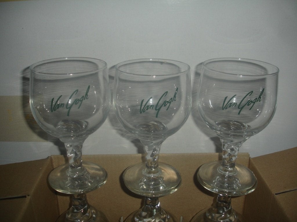 Nog 4 bierglazen Van Gogh, 33cl, gedraaide steel, Collections, Marques de bière, Enlèvement ou Envoi, Neuf, Verre ou Verres, Autres marques