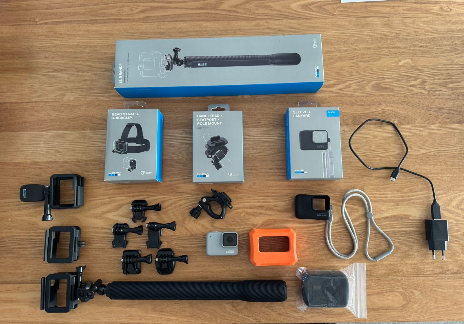 GoPro 7 White Adventure Pack, Ophalen of Verzenden, Zo goed als nieuw, GoPro
