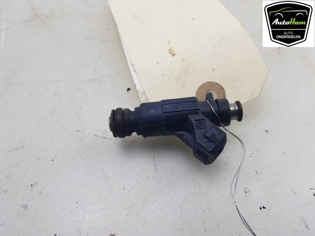 INJECTEUR Mercedes-Benz E Combi 4-matic (S211), Robert Bosch AG, Mercedes-Benz, Utilisé, Robert-Bosch-Allee 1
74232  Abstatt, DE