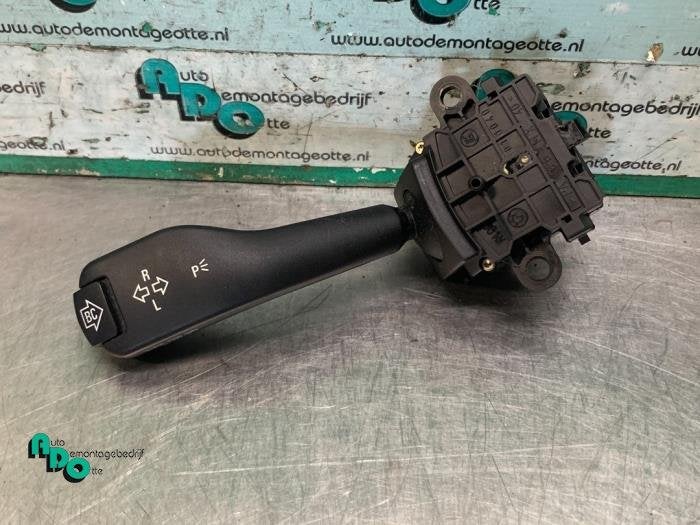 Commutateur feu clignotant d'un BMW 3-Serie, -, 3 mois de garantie, Utilisé, -