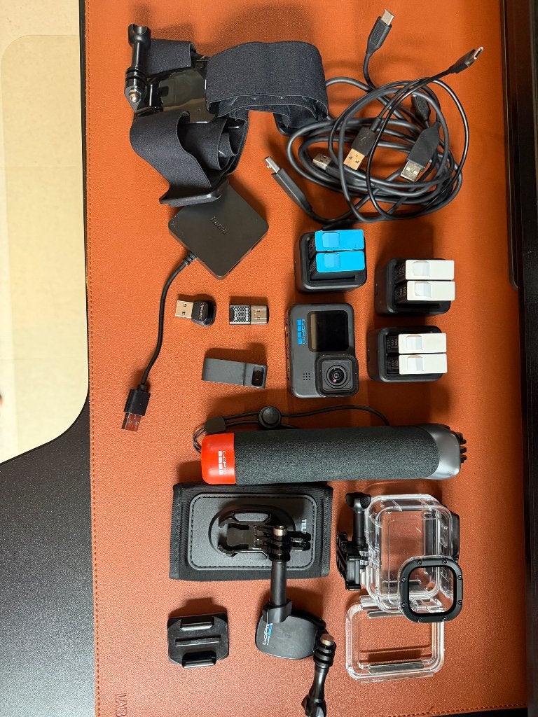 GoPro + accessoires + MicroSD, Enlèvement, Utilisé, GoPro