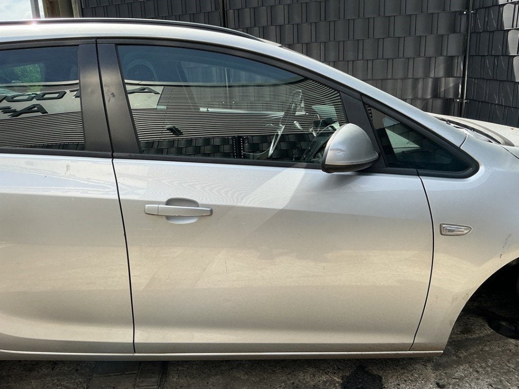 PORTIER RECHTS VOOR Astra J Sports Tourer (PD8 / PE8 / PF8), Auto-onderdelen, Gebruikt, Deur, Opel, Opel Automobile GmbH