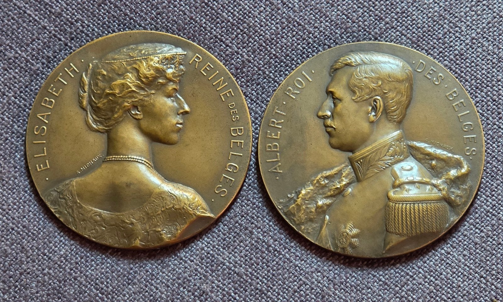 2 médailles Albert & Elisabeth WWI (Michaux), Enlèvement ou Envoi